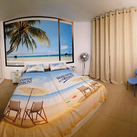 Blue Bay Paradise - Beach Front Apartment With Sea View ปลายาปาไรโซ ภายนอก รูปภาพ