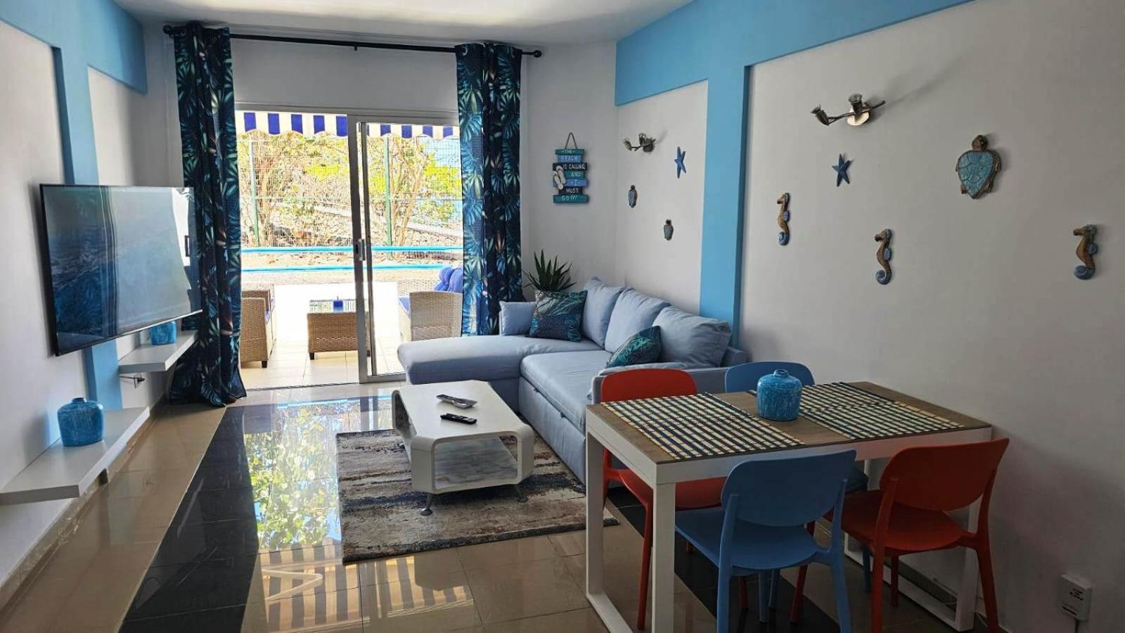 Blue Bay Paradise - Beach Front Apartment With Sea View ปลายาปาไรโซ ภายนอก รูปภาพ