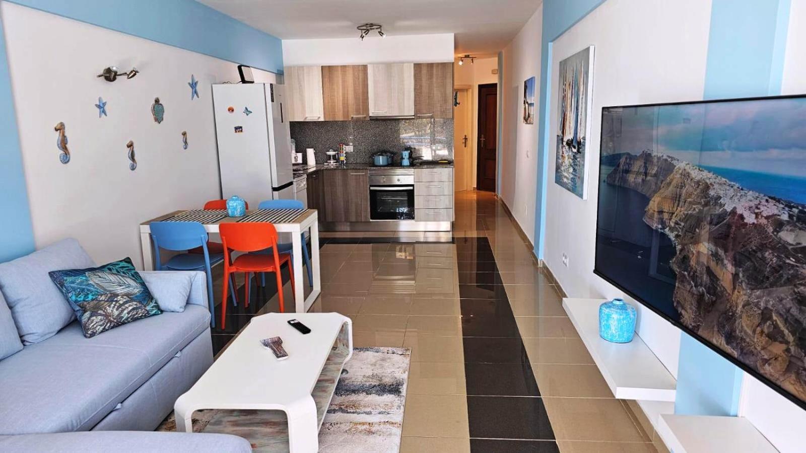 Blue Bay Paradise - Beach Front Apartment With Sea View ปลายาปาไรโซ ภายนอก รูปภาพ