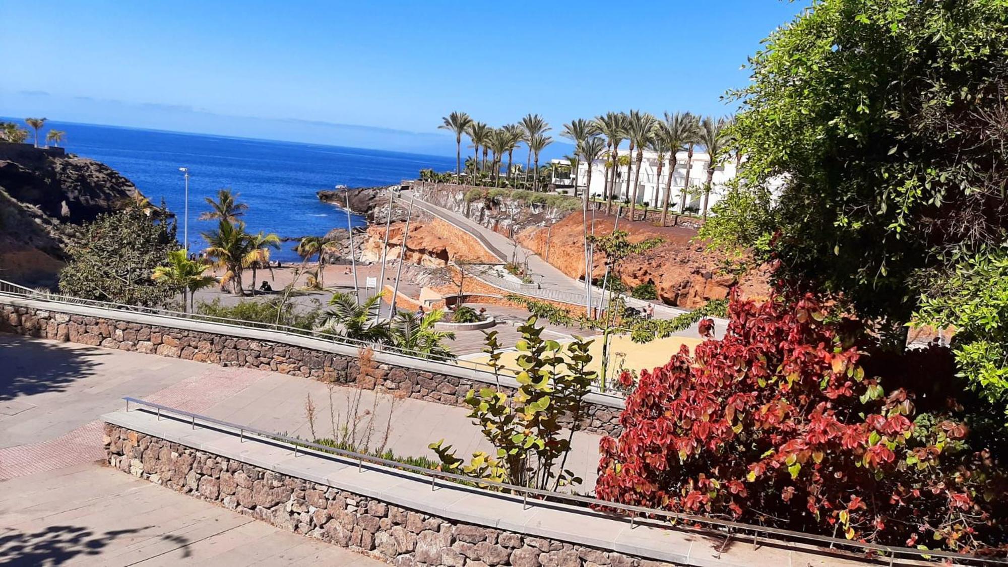 Blue Bay Paradise - Beach Front Apartment With Sea View ปลายาปาไรโซ ภายนอก รูปภาพ